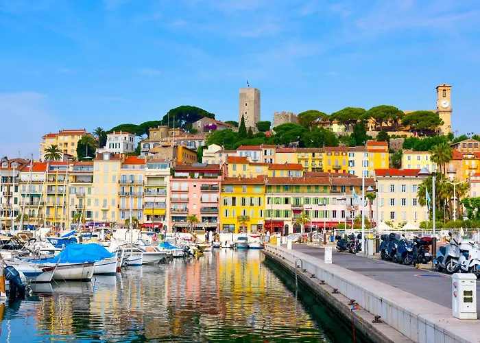 Ref 1943 - Centre - For Rent * Cannes